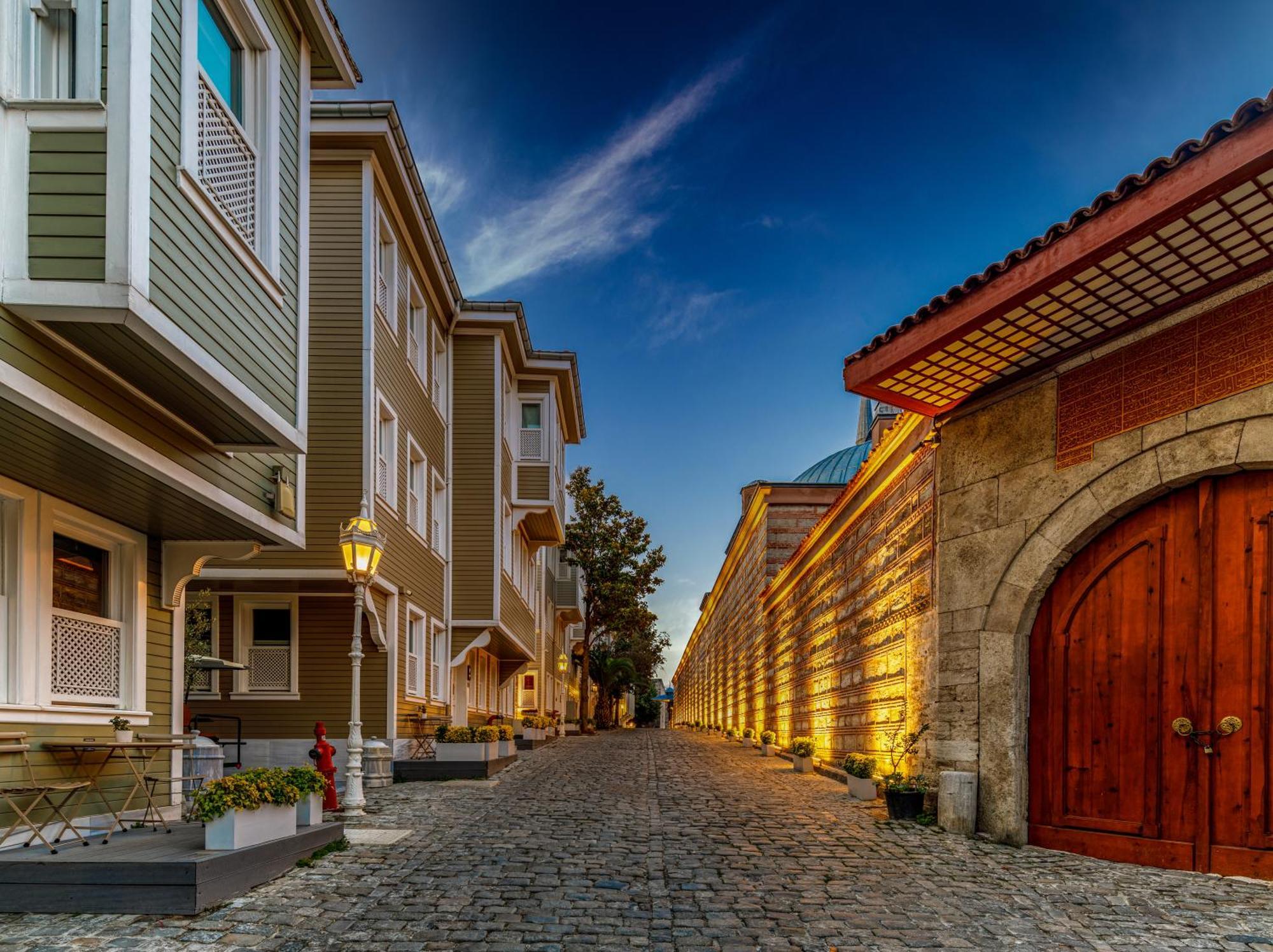 Hagia Sofia Mansions Istanbul, Curio Collection By Hilton, Istanbul